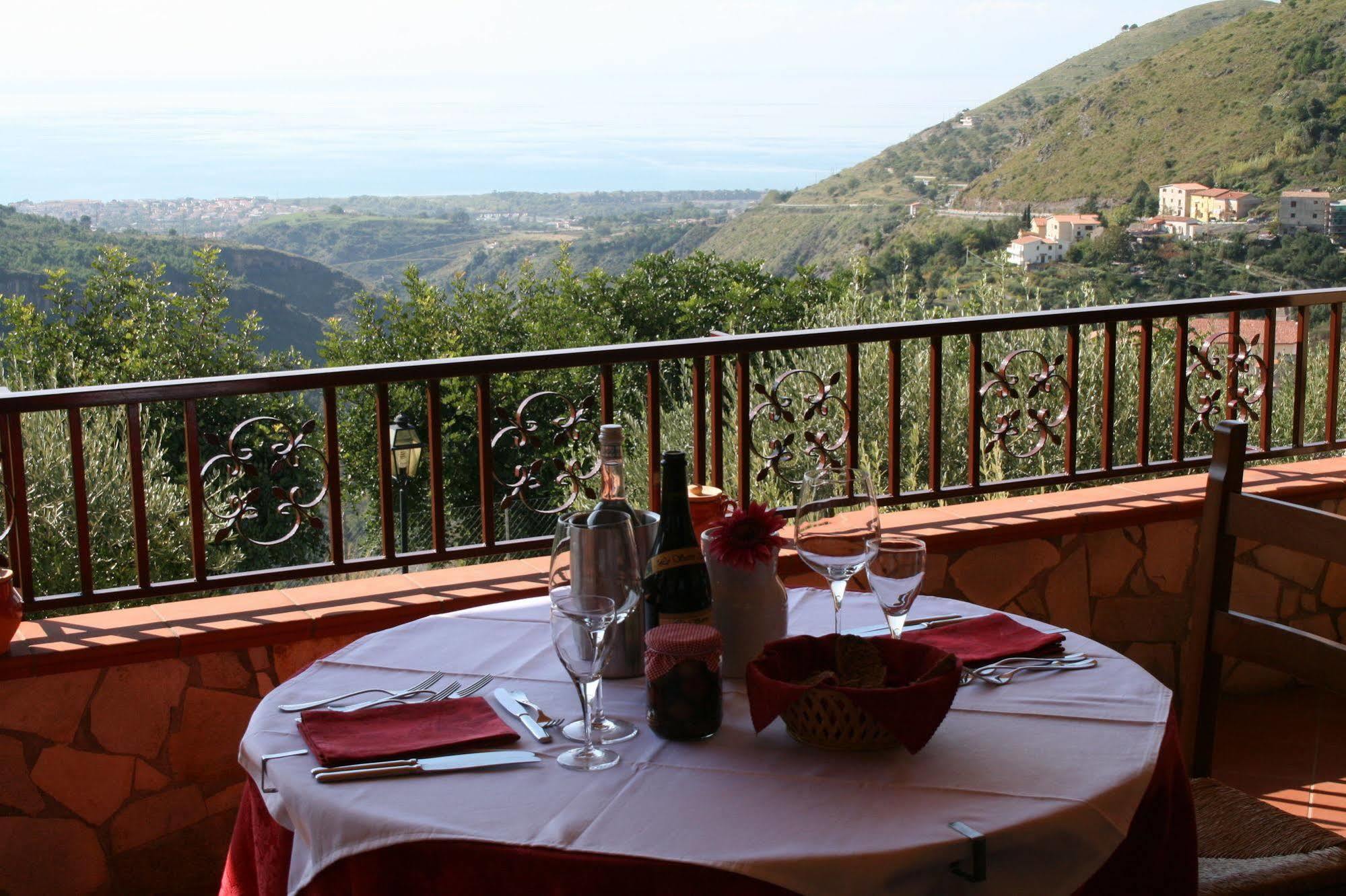 Hotel La Loggia Tortora Eksteriør bilde